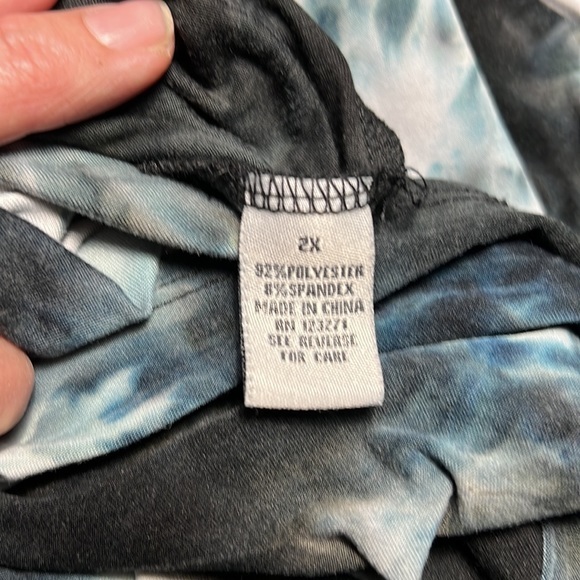 J for Justify Long sleeve tie dyed crop top size 2X - Picture 5 of 6